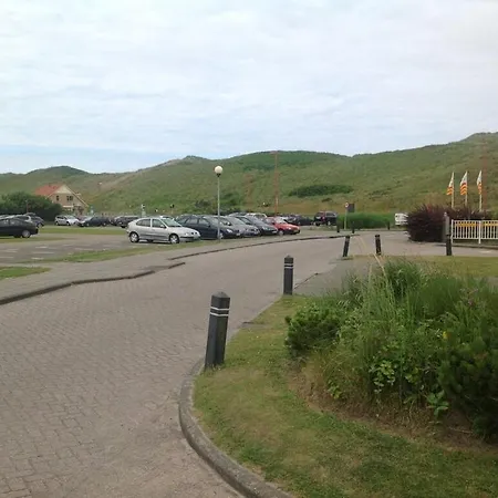 Semesterbostad Arielle By The Sea Comfortable De Zandloper